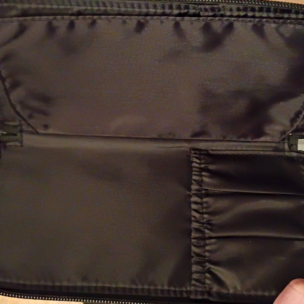 Make Up Brush Kit - Picture 3 of 6